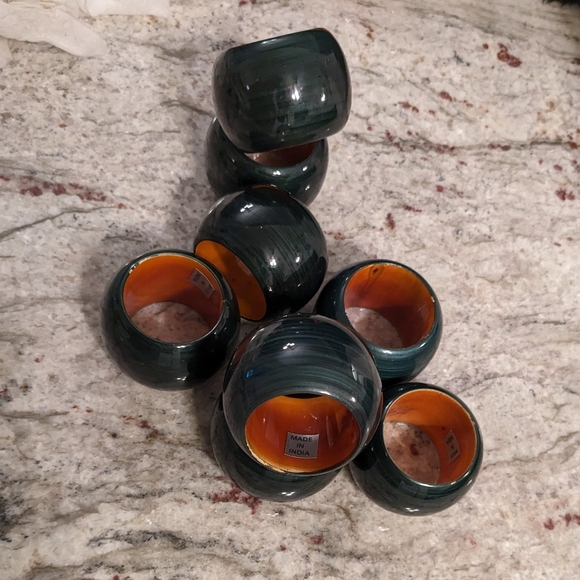Vintage Wooden Lacquered Napkin Rings Set 8 Evergreen Striped Made In India EUC - Picture 6 of 11